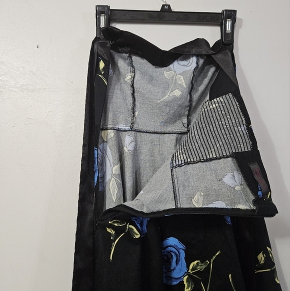 Dress Tells Prom/formal Black Mini Dress With Blue Flowers! - Picture 5 of 9